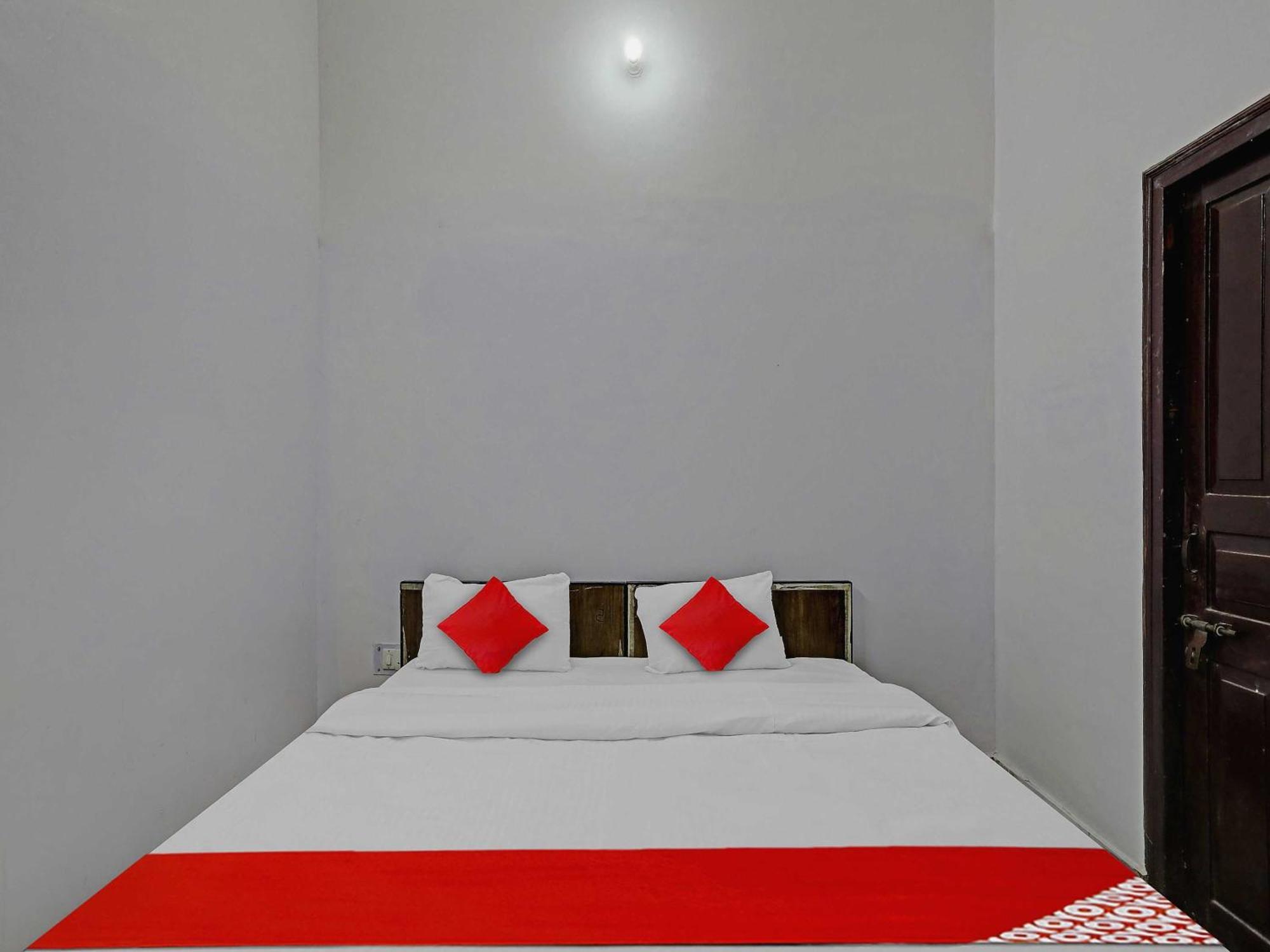 Super Hotel O Easy Stay Inn Lucknow Exterior photo