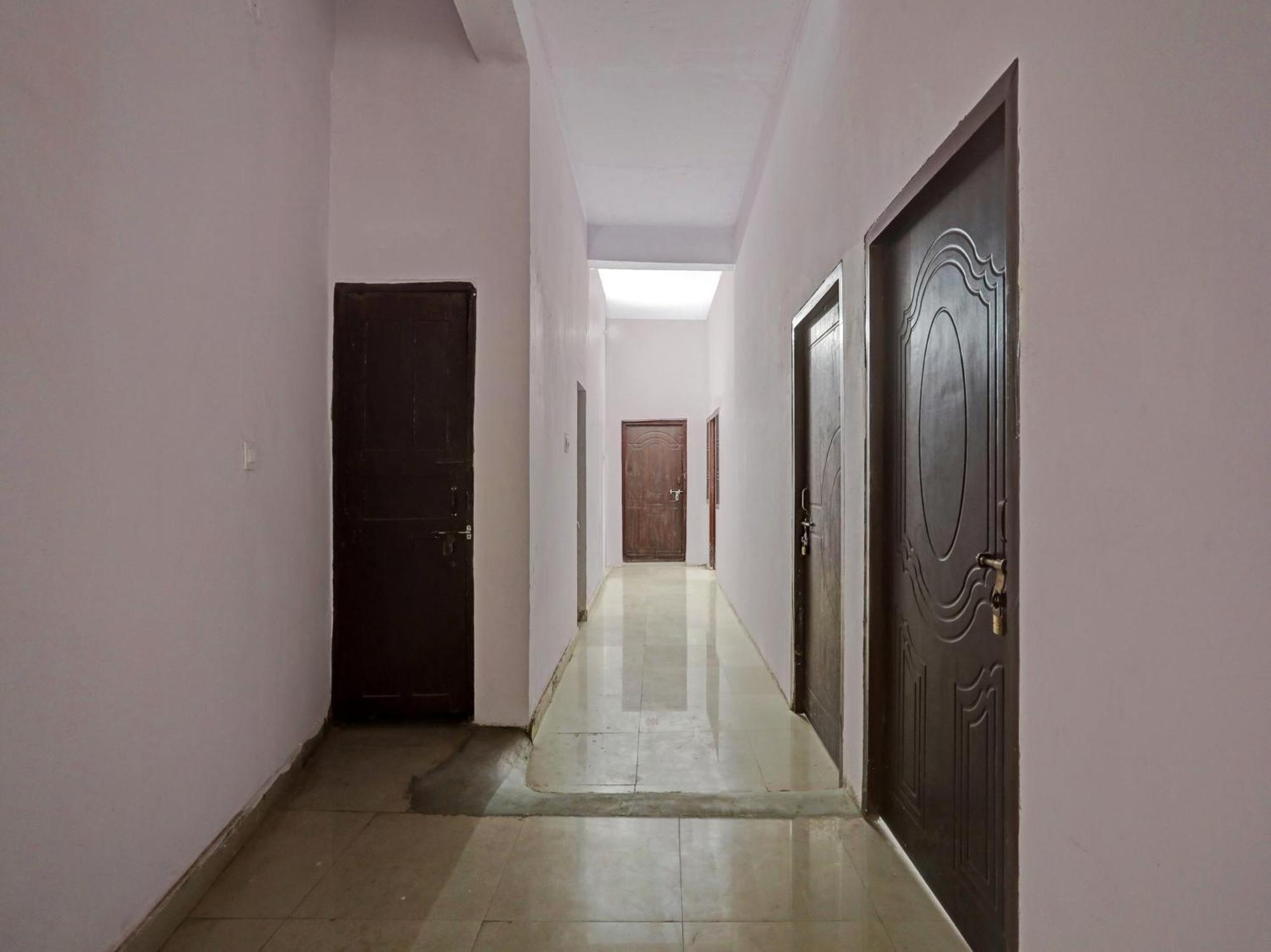 Super Hotel O Easy Stay Inn Lucknow Exterior photo